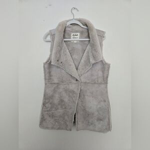 Dylan Los Angeles Women's Gray Shearling Vest Snap Detail | Size Medium